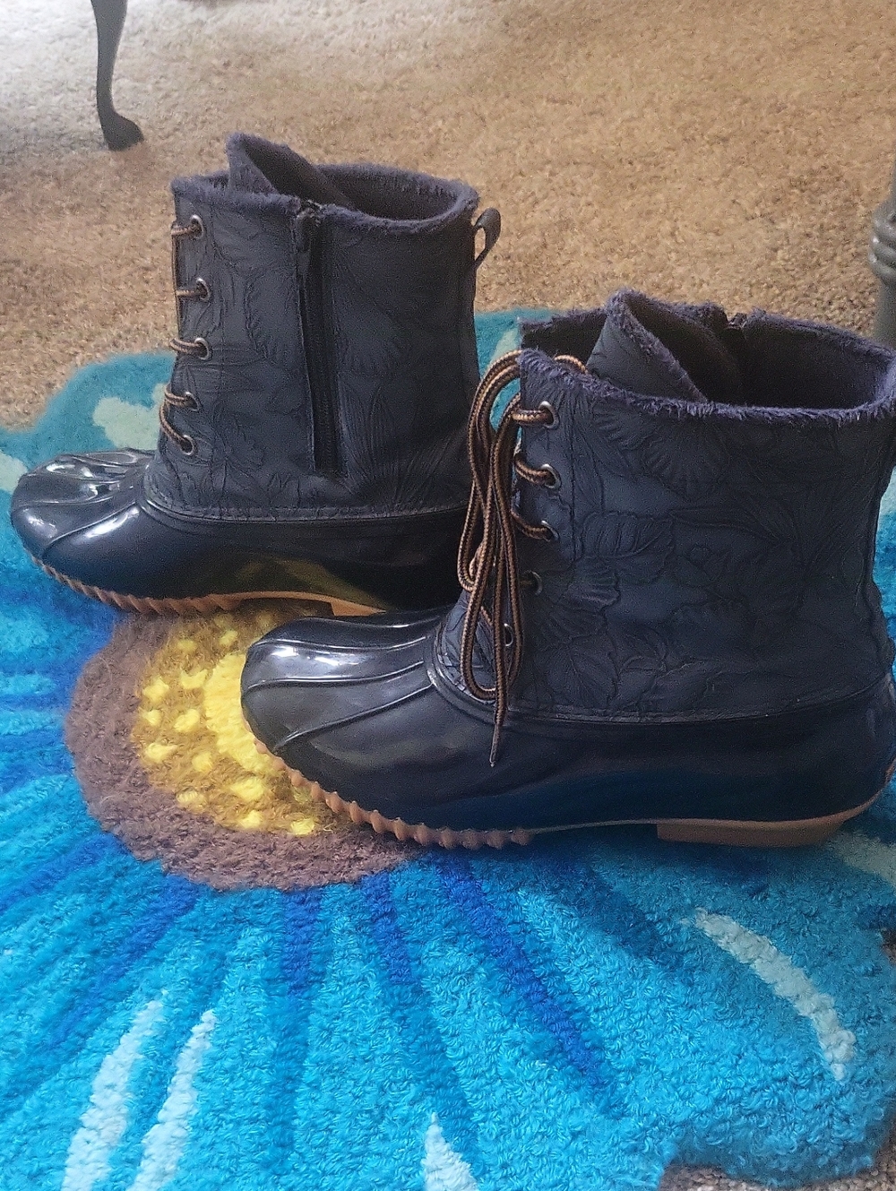 Size 9, Sporto Water Boots